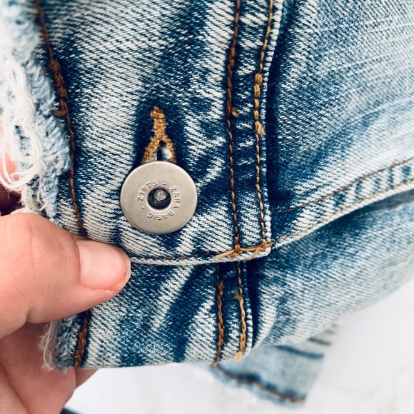 ZARA Jean Denim Jacket - Picture 5 of 6